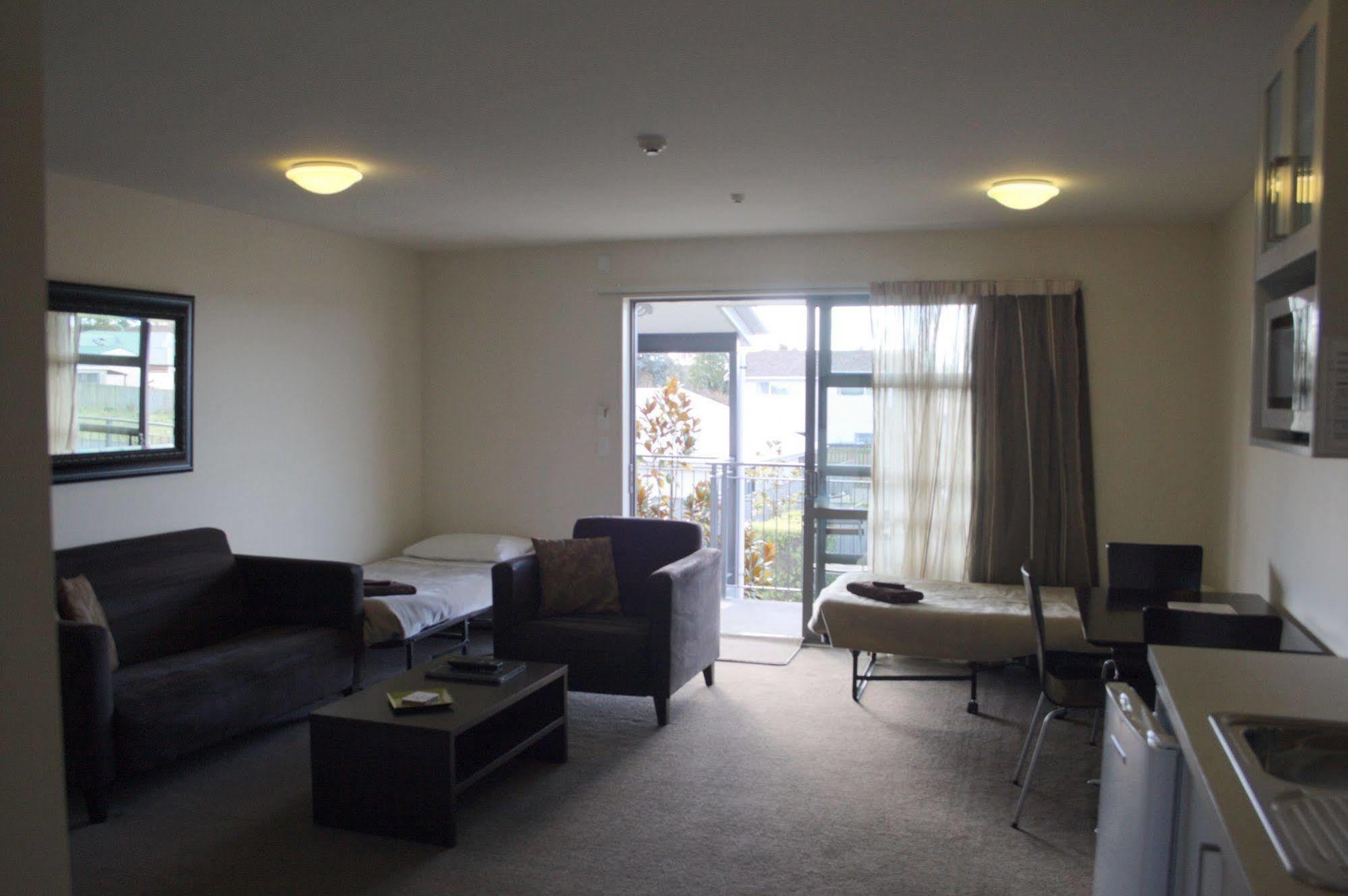Pegasus Gateway Motels & Apartments Рангиора Экстерьер фото