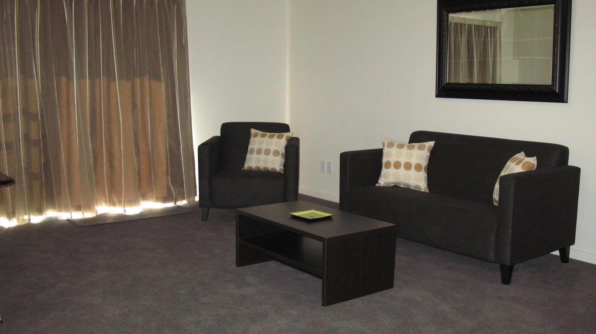 Pegasus Gateway Motels & Apartments Рангиора Экстерьер фото